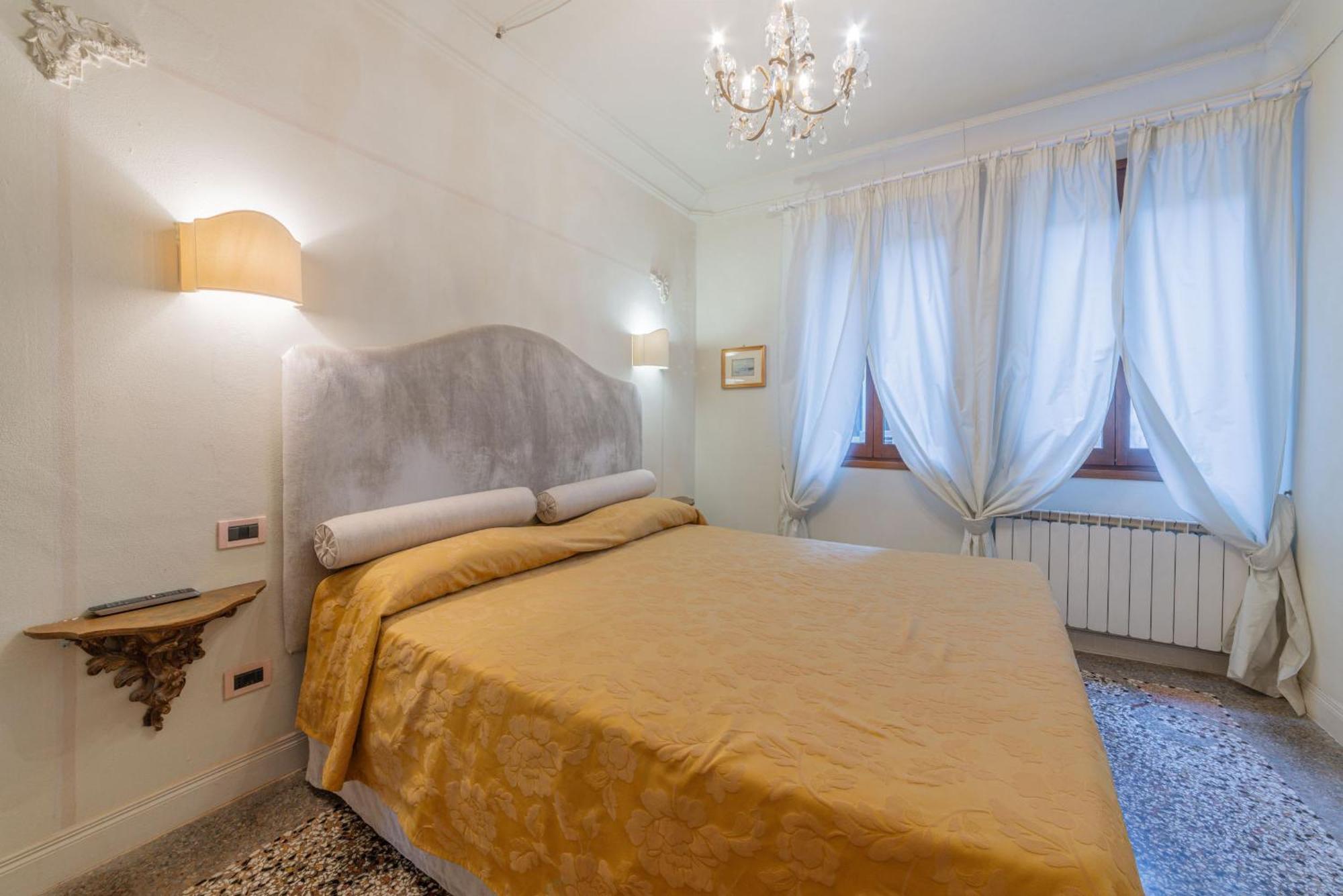 Casa Agostina Apartment เวนิส ภายนอก รูปภาพ
